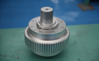 如何檢查鋸末顆粒機(jī)壓輥打滑不出料？